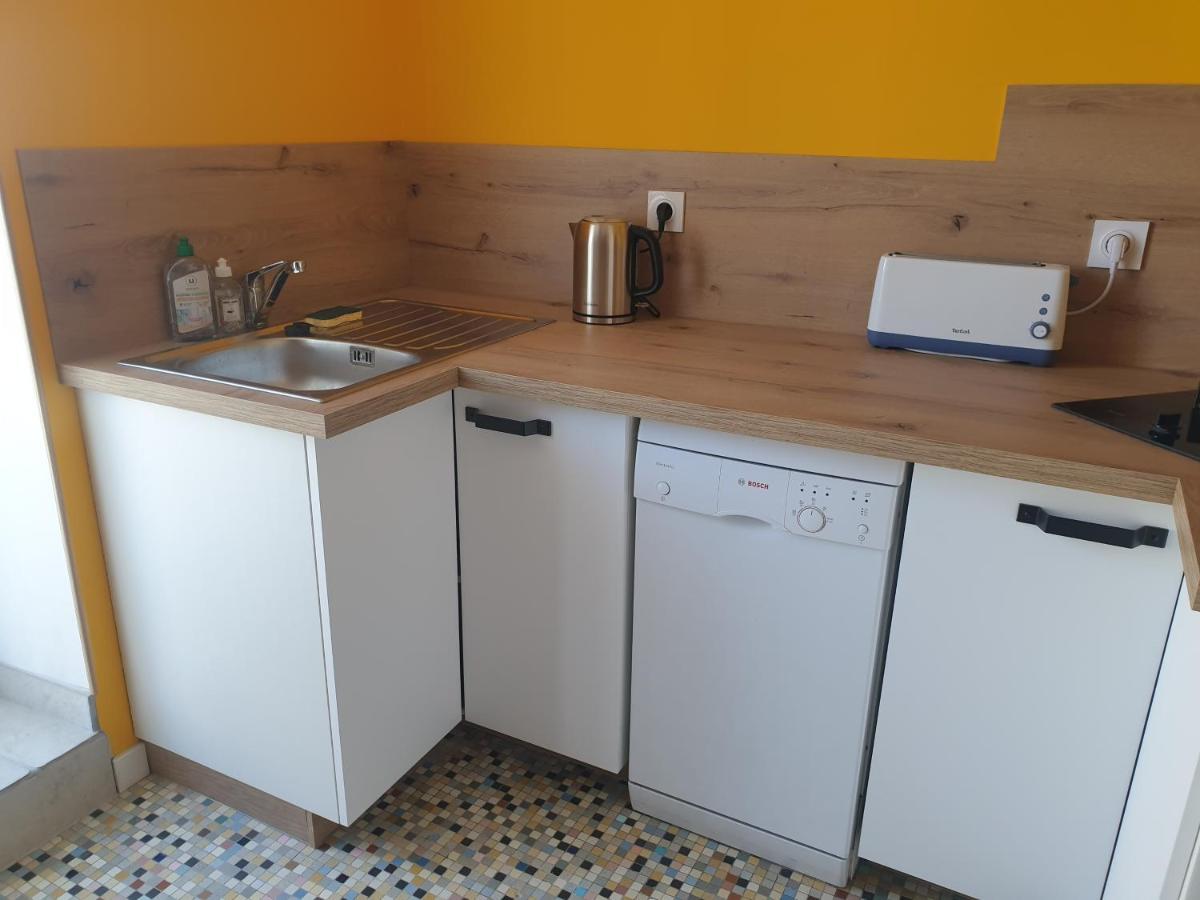 Gite Atypique Avec Jacuzzi Hillion Esterno foto
